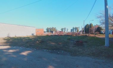 Venta lote de terreno esquina en barrio abierto El Ceibo. Alvarez