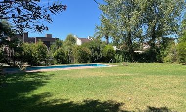 Casa en venta en barrio La Celina - Maschwitz