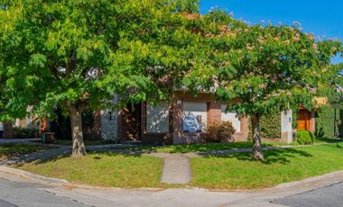 Casa en  Venta Barrio Los Pinares