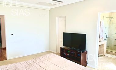 Casa en alquiler al lago en Las Glorietas, Nordelta