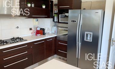 Casa en alquiler al lago en Las Glorietas, Nordelta