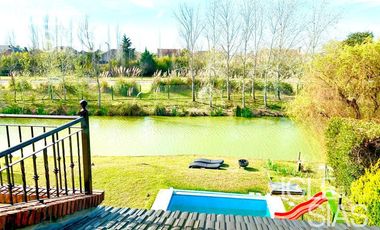 Casa en alquiler al lago en Las Glorietas, Nordelta