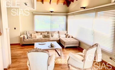 Casa en alquiler al lago en Las Glorietas, Nordelta