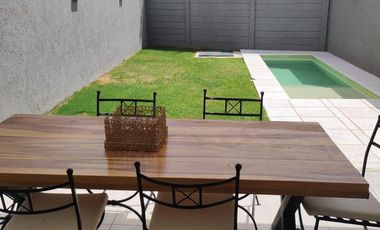 Casa Duplex Amoblada en Alquiler-  La Calandria zona sur