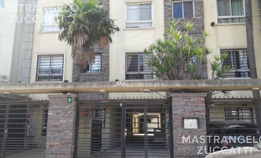 Departamento de 2 ambientes Apto Credito Hipotecario - Banfield Este