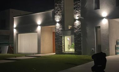 Venta de Casa en El Principado