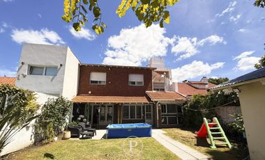 Alquiler de Casa con Jardín y Quincho en Los Troncos