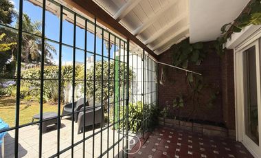 Alquiler de Casa con Jardín y Quincho en Los Troncos