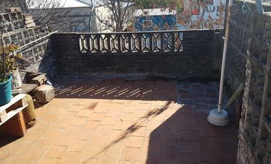 Martinez - Av.H.Yrigoyen 2600-PH/Local/vivienda/terraza- Apto uso prof. y com.-70m2