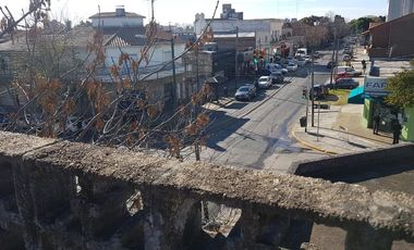 Martinez - Av.H.Yrigoyen 2600-PH/Local/vivienda/terraza- Apto uso prof. y com.-70m2