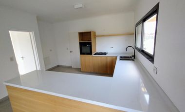 CASA EN VENTA, EL CANTON, BARRIO PUERTO