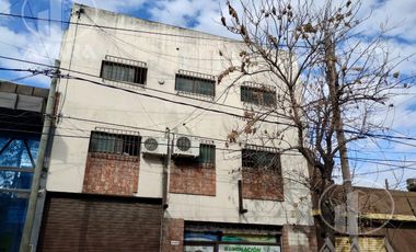 Depósito en Munro-Oeste