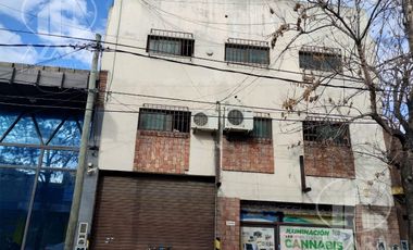 Depósito en Munro-Oeste