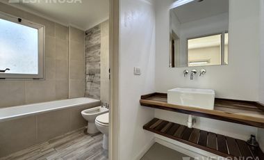 Departamento de dos ambientes en alquiler, Ituzaingo. Excelente edificio.