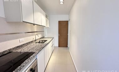 Departamento de dos ambientes en alquiler, Ituzaingo. Excelente edificio.