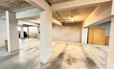 Departamento de dos ambientes en alquiler, Ituzaingo. Excelente edificio.