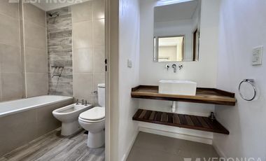 Departamento de dos ambientes en alquiler, Ituzaingo. Excelente edificio.