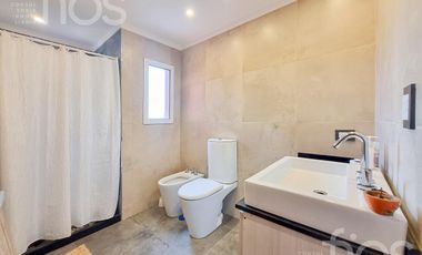 VENTA CASA A ESTRENAR DE DOS DORMITORIOS CON  PILETA  Y COCHERA  EN DON MATEO