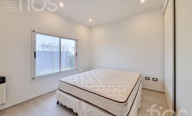 VENTA CASA A ESTRENAR DE DOS DORMITORIOS CON  PILETA  Y COCHERA  EN DON MATEO