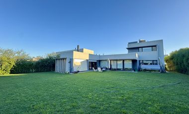 Venta-Casa en San Sebastián