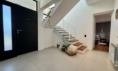 Venta-Casa en San Sebastián