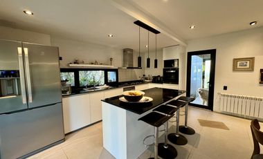 Venta-Casa en San Sebastián