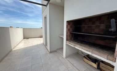 Departamento en venta de 2 ambientes con cochera