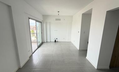 Departamento en venta de 2 ambientes con cochera
