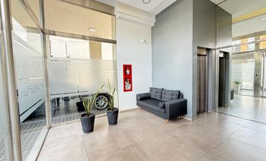 Departamento en venta de 2 ambientes con cochera