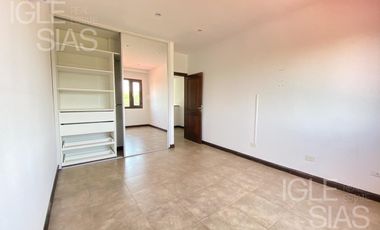 Casa en alquiler en El Golf, Nordelta