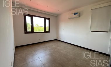 Casa en alquiler en El Golf, Nordelta