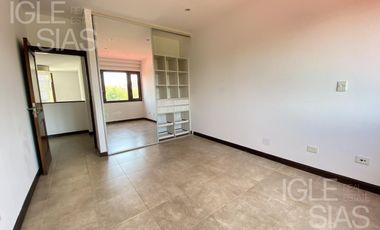 Casa en alquiler en El Golf, Nordelta