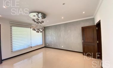 Casa en alquiler en El Golf, Nordelta