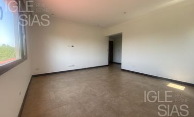 Casa en alquiler en El Golf, Nordelta