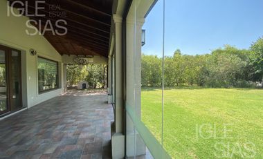 Casa en alquiler en El Golf, Nordelta