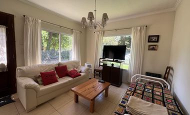 ALQUILER 12 MESES | CASA 2 AMBIENTES | COCHERA | BOSQUE P RAMOS