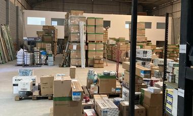 Excelente depósito/galpón con oficinas a estrenar  - Av. Capdevila Y Colectora norte, Circunvalación