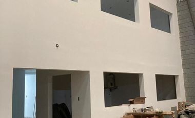 Excelente depósito/galpón con oficinas a estrenar  - Av. Capdevila Y Colectora norte, Circunvalación