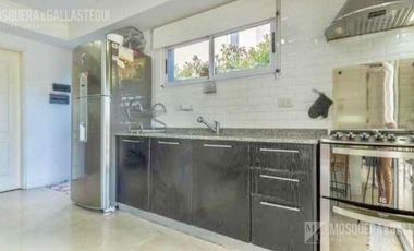 Disponible en temporada. Casa en San Gabriel a laguna con muelle.