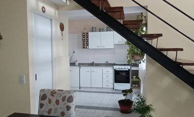 DUPLEX EN EXCELENTE ESTADO A MTS DE AV. ALTE. BROWN