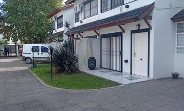 DUPLEX EN EXCELENTE ESTADO A MTS DE AV. ALTE. BROWN