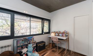 Espectacular casa moderna con increible jardin- cercana a varios accesos