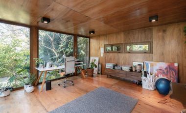 Espectacular casa moderna con increible jardin- cercana a varios accesos