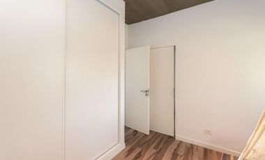 Espectacular casa moderna con increible jardin- cercana a varios accesos