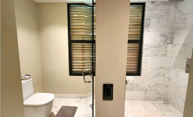 CASA EN VENTA, AVNDARO