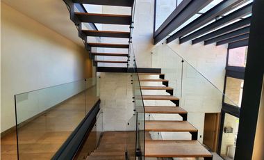 CASA EN VENTA, AVNDARO