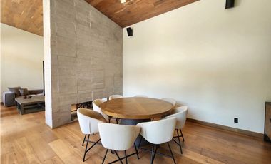 CASA EN VENTA, AVNDARO