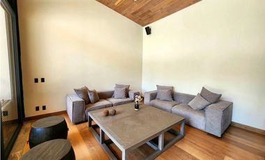 CASA EN VENTA, AVNDARO