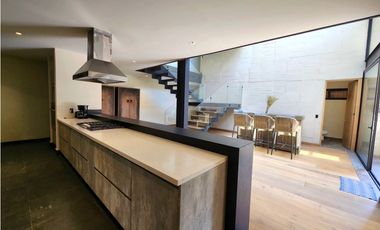 CASA EN VENTA, AVNDARO