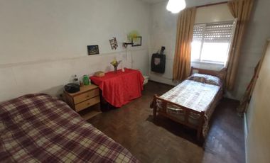 VENDE: CASA